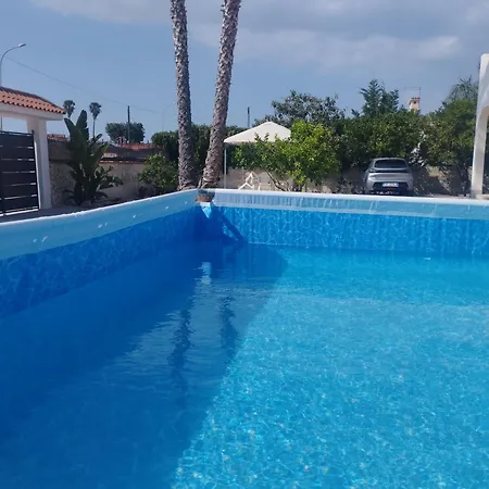 بيت للعطل Caledonia Relax *
